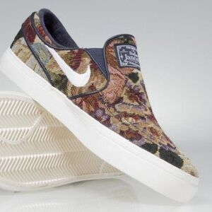Nike Stefan Janoski Multicolor Tapestry Slide On Shoes